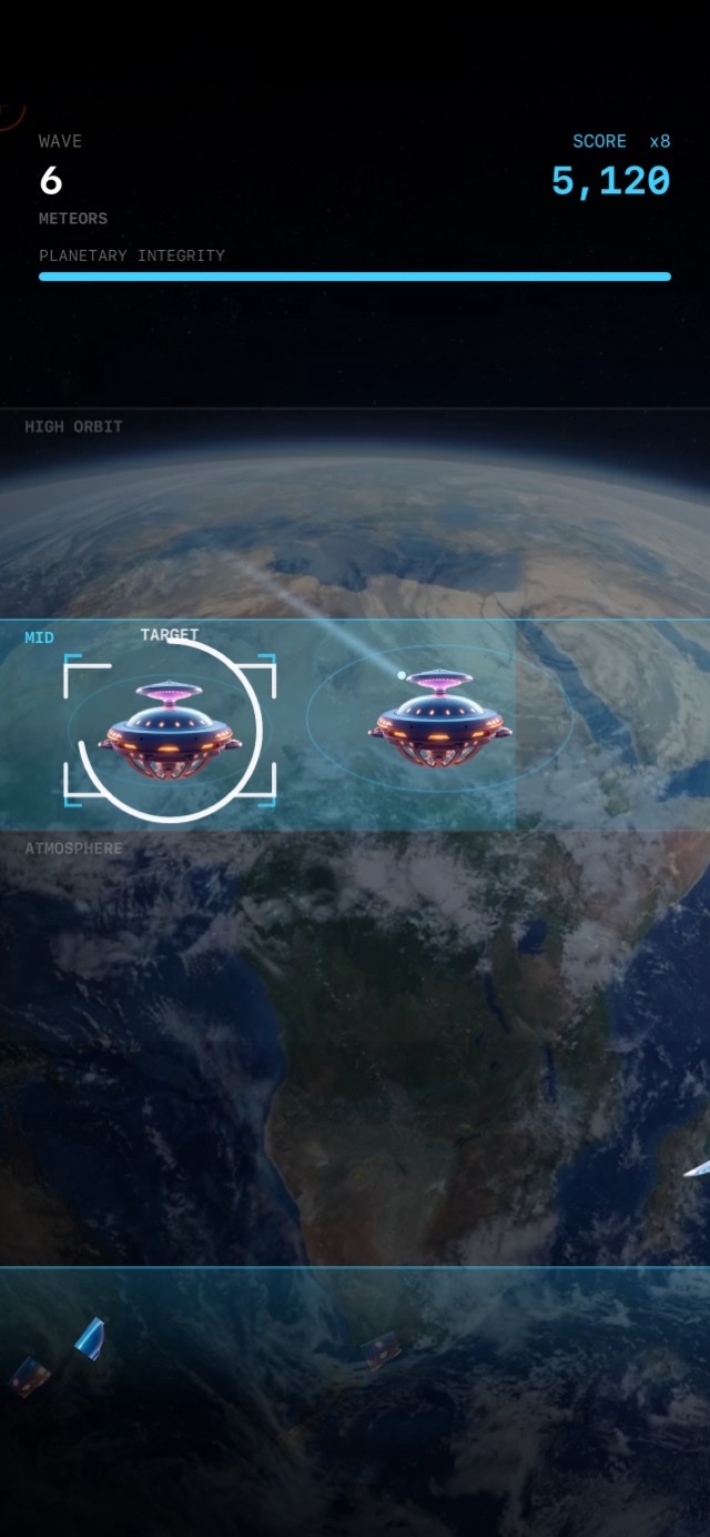 Quantum Boss on iPhone: wave 6, score 5,120 at ×8, the target reticle locking onto a hull in the MID band.